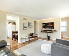 United States Michigan East Lansing vacation rental compare prices direct by owner 11493997