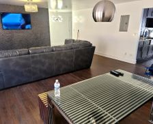 United States Illinois Oak Park vacation rental compare prices direct by owner 26114410