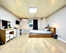 South Korea Seoul Seodaemun-gu vacation rental compare prices direct by owner 25649727