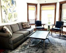 United States Illinois Forest Park vacation rental compare prices direct by owner 24999672