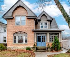 United States Kentucky Frankfort vacation rental compare prices direct by owner 25510038