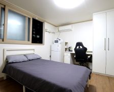 South Korea Seoul Dongjak-gu vacation rental compare prices direct by owner 25996211