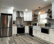 United States Kansas Westwood vacation rental compare prices direct by owner 25683788