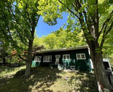 United States New York Ellenville vacation rental compare prices direct by owner 29385637