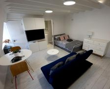 United Kingdom England Brighton and Hove vacation rental compare prices direct by owner 29188295