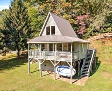 United States North Carolina West Jefferson vacation rental compare prices direct by owner 33472361