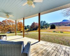 United States North Carolina Pilot Mountain vacation rental compare prices direct by owner 32956429