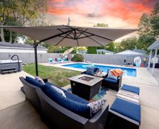 United States Illinois Normal vacation rental compare prices direct by owner 32864470