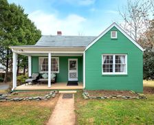 United States Virginia Crozet vacation rental compare prices direct by owner 2763849