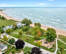 United States Wisconsin Sheboygan vacation rental compare prices direct by owner 2600826