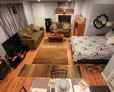 United States New York Troy vacation rental compare prices direct by owner 2107538