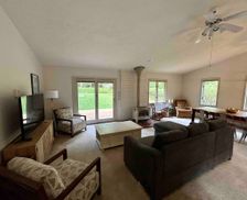 United States Michigan Harbor Springs vacation rental compare prices direct by owner 27746991