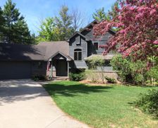 United States Michigan Suttons Bay vacation rental compare prices direct by owner 244090