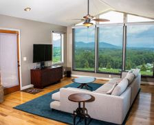 United States North Carolina Candler vacation rental compare prices direct by owner 573704