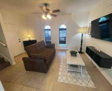 United States Texas Laredo vacation rental compare prices direct by owner 24389209