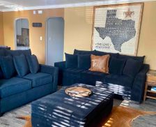 United States Texas Arlington vacation rental compare prices direct by owner 28605585