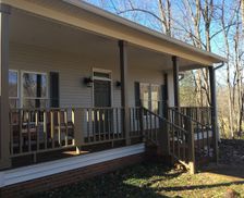 United States Tennessee Waverly vacation rental compare prices direct by owner 700298