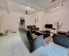 Malaysia Pulau Pinang Bukit Mertajam vacation rental compare prices direct by owner 24176356