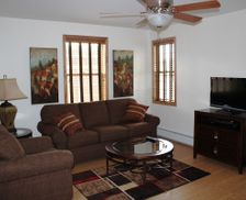 United States New York Norwich vacation rental compare prices direct by owner 2077570