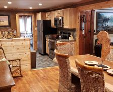 United States New York Lake George vacation rental compare prices direct by owner 214112