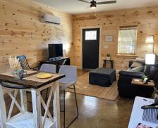 United States Alabama Anniston vacation rental compare prices direct by owner 13276280