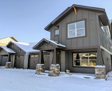 United States Montana Bozeman vacation rental compare prices direct by owner 11458026