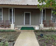 United States Texas Utopia vacation rental compare prices direct by owner 29179218