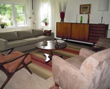 United States Pennsylvania Elkins Park vacation rental compare prices direct by owner 2061212