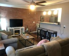 United States Kansas Iola vacation rental compare prices direct by owner 1862610