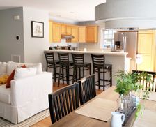 United States New York East Hampton vacation rental compare prices direct by owner 11585134