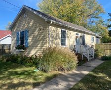 United States Michigan Three Oaks vacation rental compare prices direct by owner 4458443