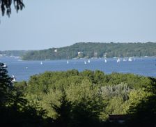 United States Wisconsin Fontana-on-Geneva Lake vacation rental compare prices direct by owner 1392438