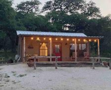 United States Texas Leakey vacation rental compare prices direct by owner 28887251