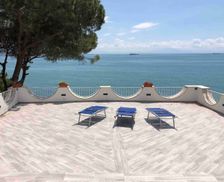 Italy Campania Vietri Sul Mare vacation rental compare prices direct by owner 8573408