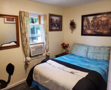United States New York Central Islip vacation rental compare prices direct by owner 2058718