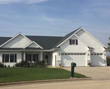 United States Wisconsin Mayville vacation rental compare prices direct by owner 447907