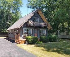 United States Michigan Indian River vacation rental compare prices direct by owner 384705