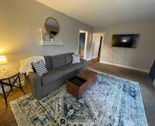 United States New York Lancaster vacation rental compare prices direct by owner 10595839