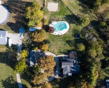 United States Kentucky Crestwood vacation rental compare prices direct by owner 1294632