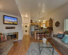 United States Nevada Stateline vacation rental compare prices direct by owner 301203