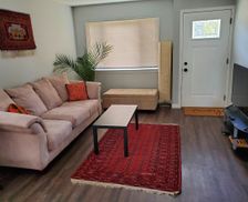 United States Michigan Hazel Park vacation rental compare prices direct by owner 1927307