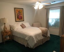 United States California Visalia vacation rental compare prices direct by owner 905544