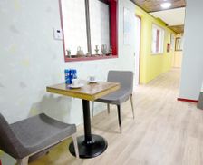 South Korea Yongsan 2(i)ga-dong ??? vacation rental compare prices direct by owner 9797399