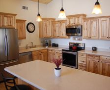 United States Arizona Flagstaff vacation rental compare prices direct by owner 11400376