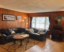 United States New York Tonawanda vacation rental compare prices direct by owner 24044954