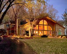 United States Wisconsin Oconomowoc vacation rental compare prices direct by owner 1133027