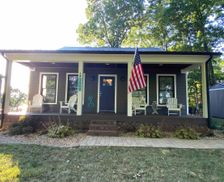 United States Kentucky Allen County vacation rental compare prices direct by owner 11636107