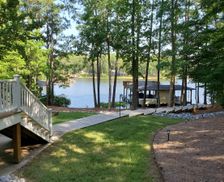 United States North Carolina Henrico vacation rental compare prices direct by owner 11458917