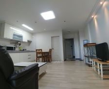 South Korea Jangpyeong-dong Geoje-si vacation rental compare prices direct by owner 8680273