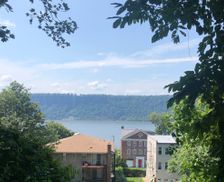 United States New York Hastings-on-Hudson vacation rental compare prices direct by owner 1124044